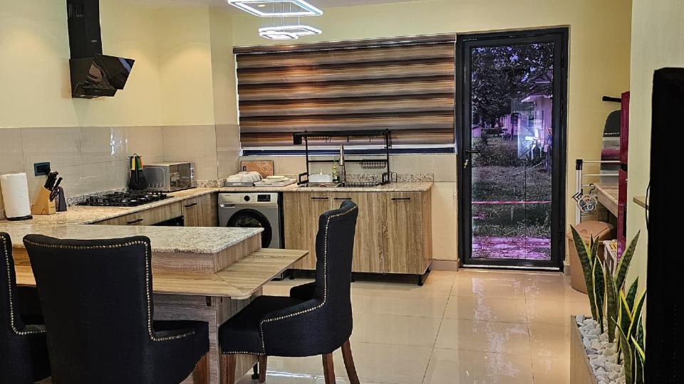 Lakowe Lakes Hotel, Golf And Country Estate By Newmark Lagos Buitenkant foto
