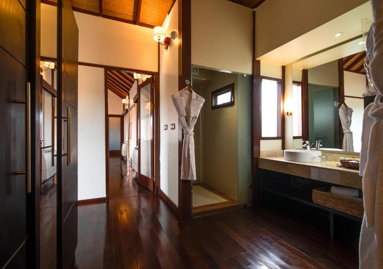 Lakowe Lakes Hotel, Golf And Country Estate By Newmark Lagos Buitenkant foto