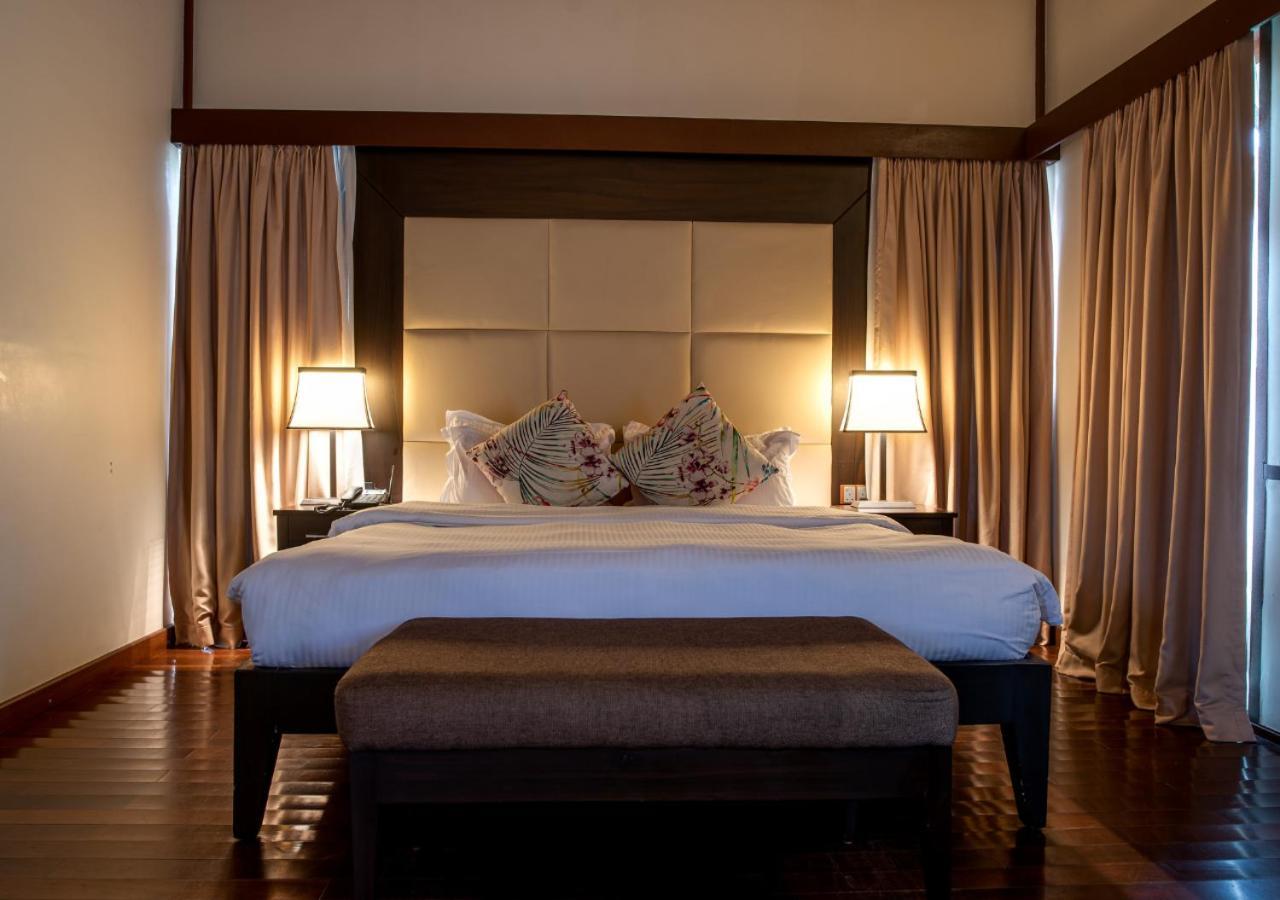 Lakowe Lakes Hotel, Golf And Country Estate By Newmark Lagos Buitenkant foto