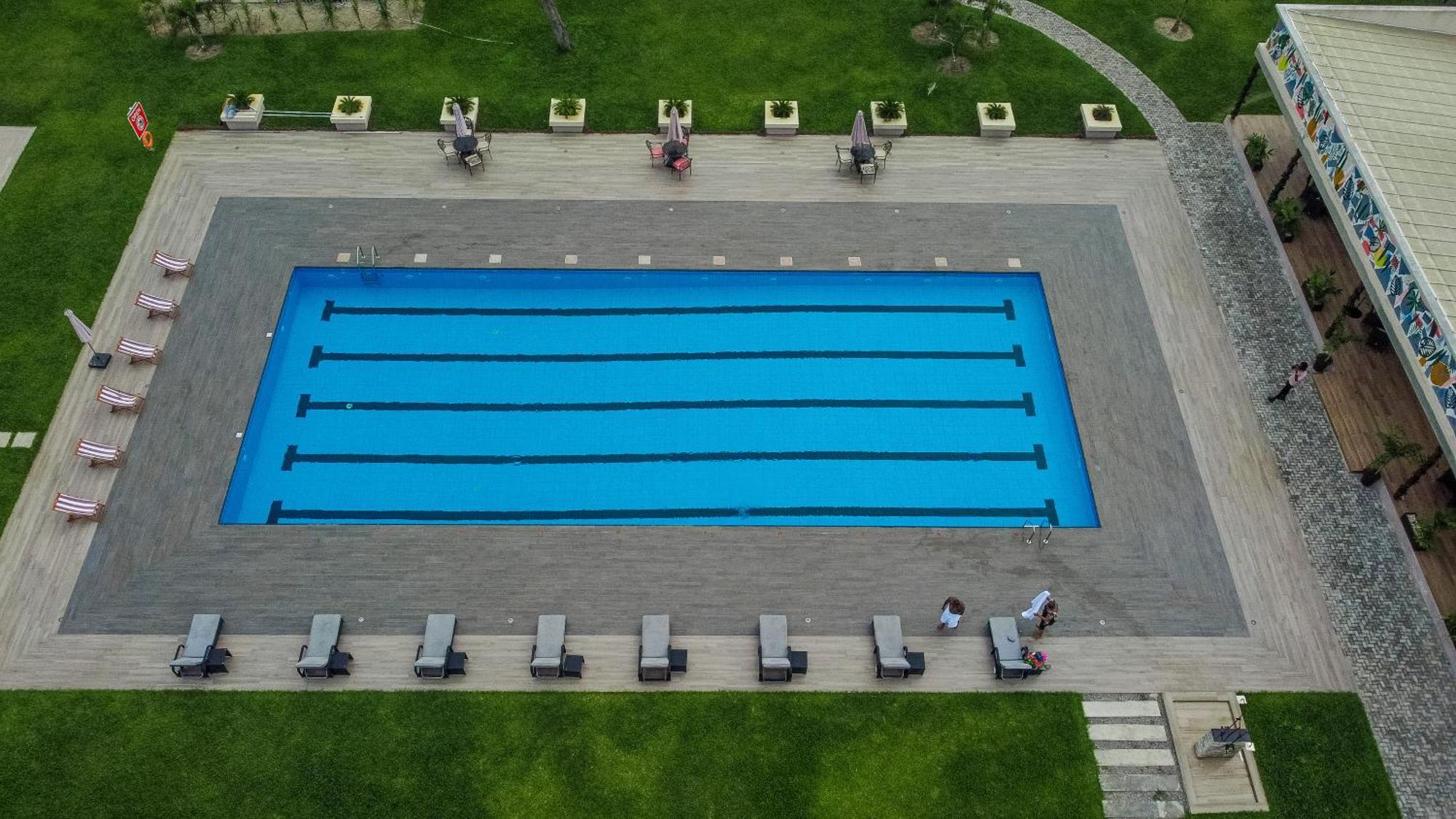 Lakowe Lakes Hotel, Golf And Country Estate By Newmark Lagos Buitenkant foto