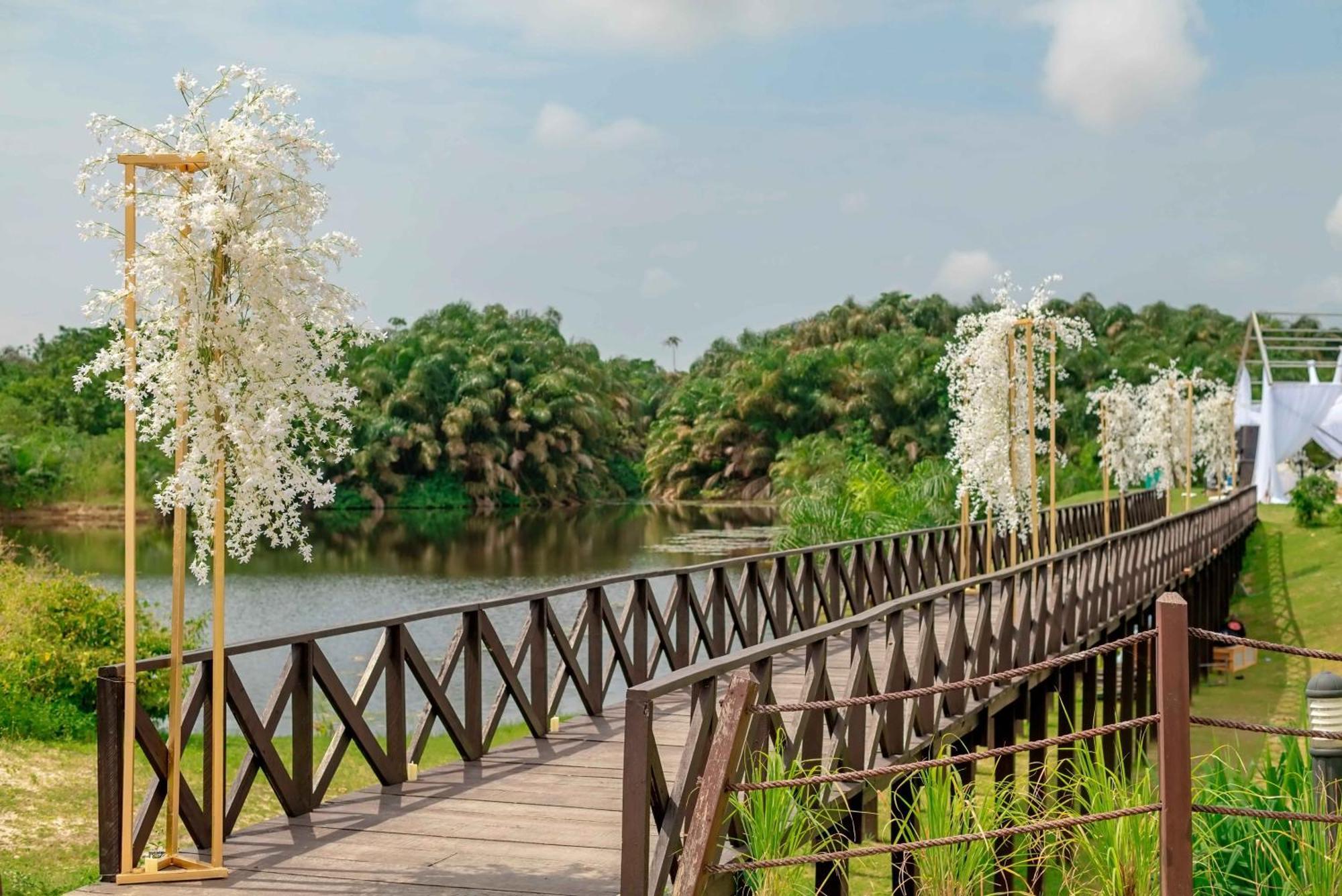 Lakowe Lakes Hotel, Golf And Country Estate By Newmark Lagos Buitenkant foto